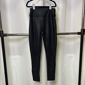 SPANX girls Shiny Black faux leather Leggings size small (7/8)